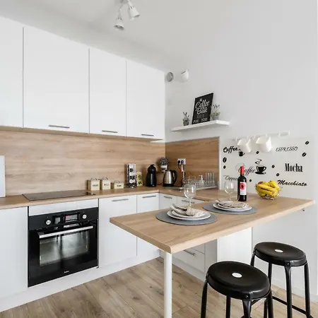 Διαμέρισμα M&r Airport&business Premium Komputerowa - Underground Garage - Free Wifi - Netflix - Self Check-in - 5 Min From Chopin Airport *