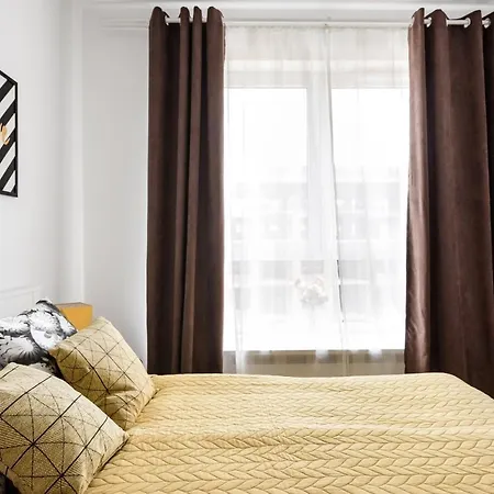 M&r Airport&business Premium Komputerowa - Underground Garage - Free Wifi - Netflix - Self Check-in - 5 Min From Chopin Airport Βαρσοβία