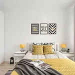 Apartment M&r Airport&business Premium Komputerowa - Underground Garage - Free Wifi - Netflix - Self Check-in - 5 Min From Chopin Airport