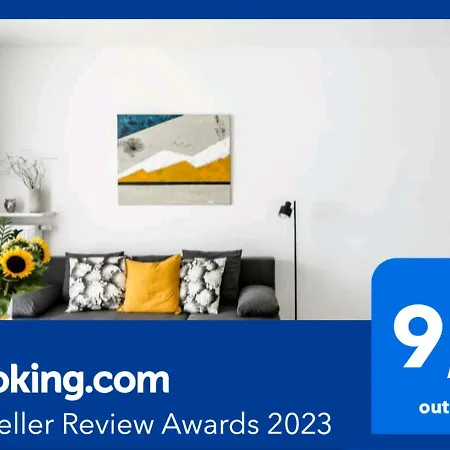 Apartment M&r Apartament: Premium Airport With Self Check-in