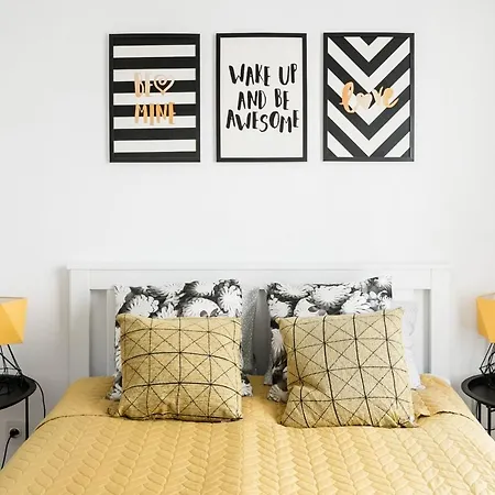 M&r Apartament: Premium Airport With Self Check-in * Warsaw