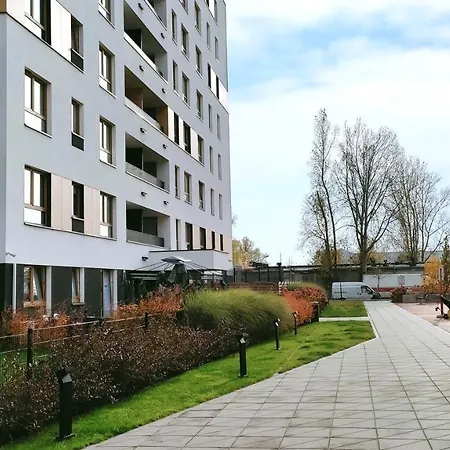 M&r Airport&business Premium Komputerowa - Underground Garage - Free Wifi - Netflix - Self Check-in - 5 Min From Chopin Airport Warszawa